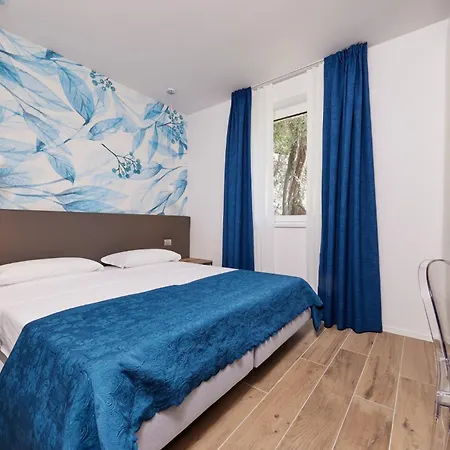 Catullo Szálloda 3*