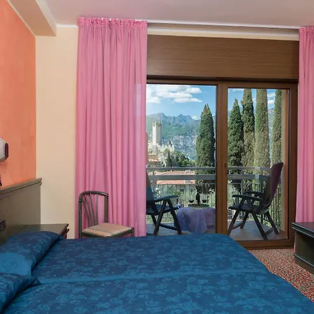 Catullo 3* Malcesine